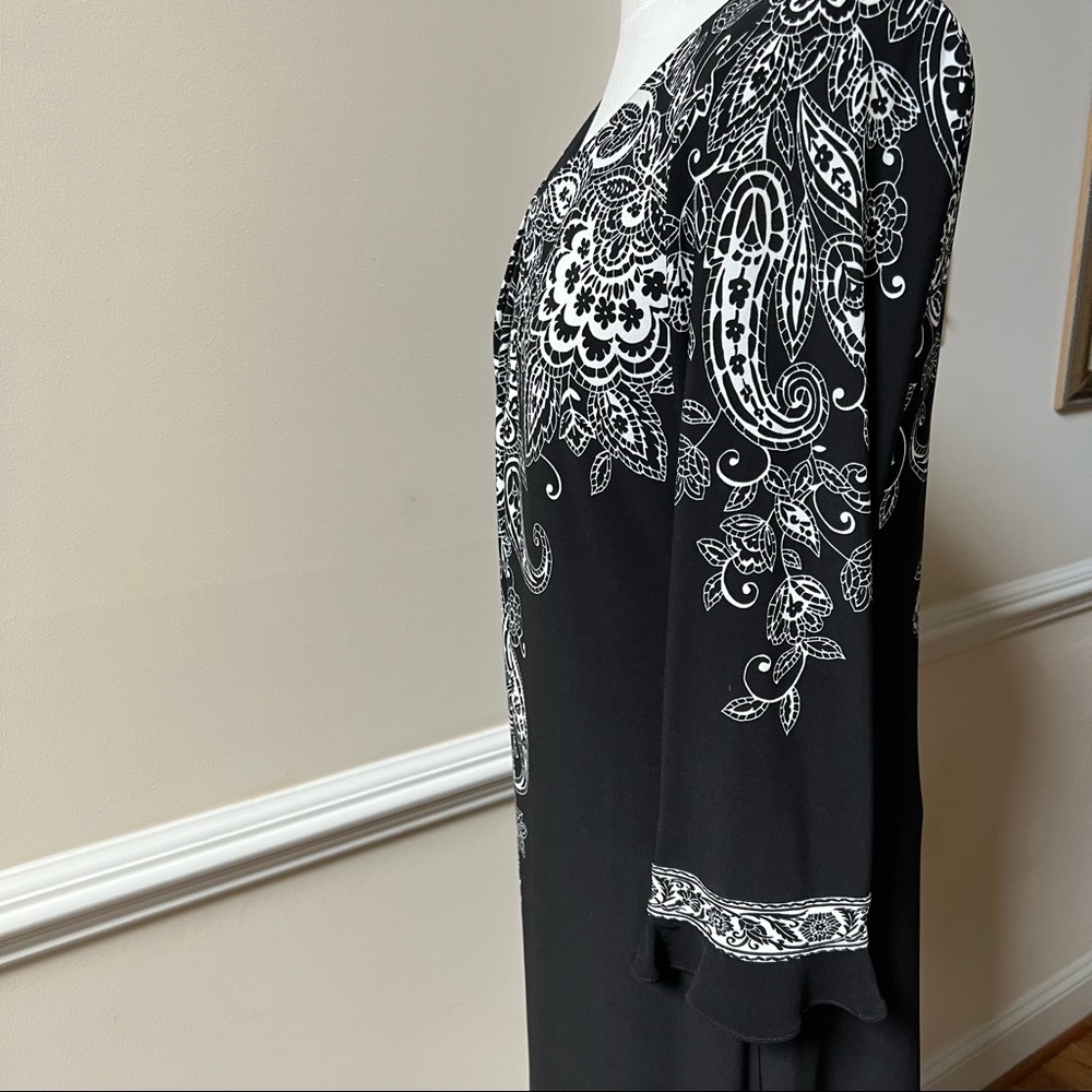 London Times Paisley Patterned Long Flowing Sleeve Dress - Picture 6 of 7